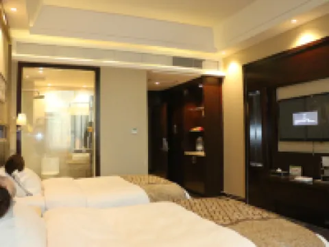 Luochuan Vientiane International Hotel Hotel a Luochuan