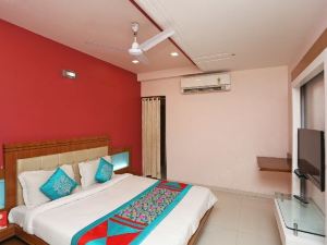 OYO 2450 Hotel Laxmi Residency