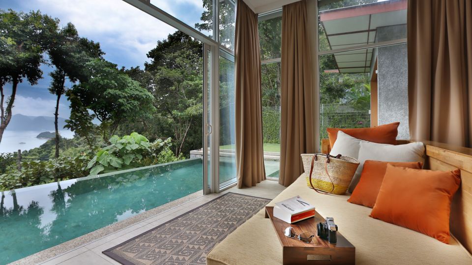 Ambong Pool Villas