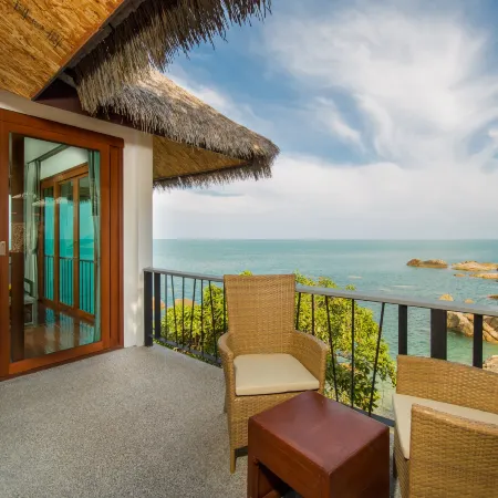 Coral Cliff Beach Resort Samui