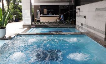 Bluesky Serviced Apartment Airport Plaza