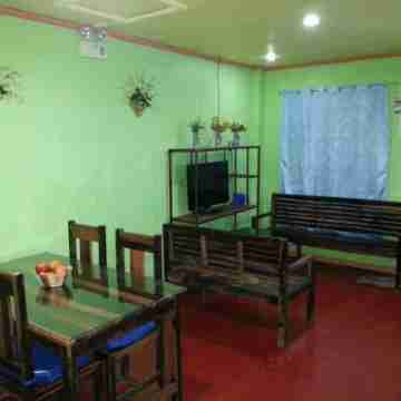 Dhayne Bed and Breakfast Rooms