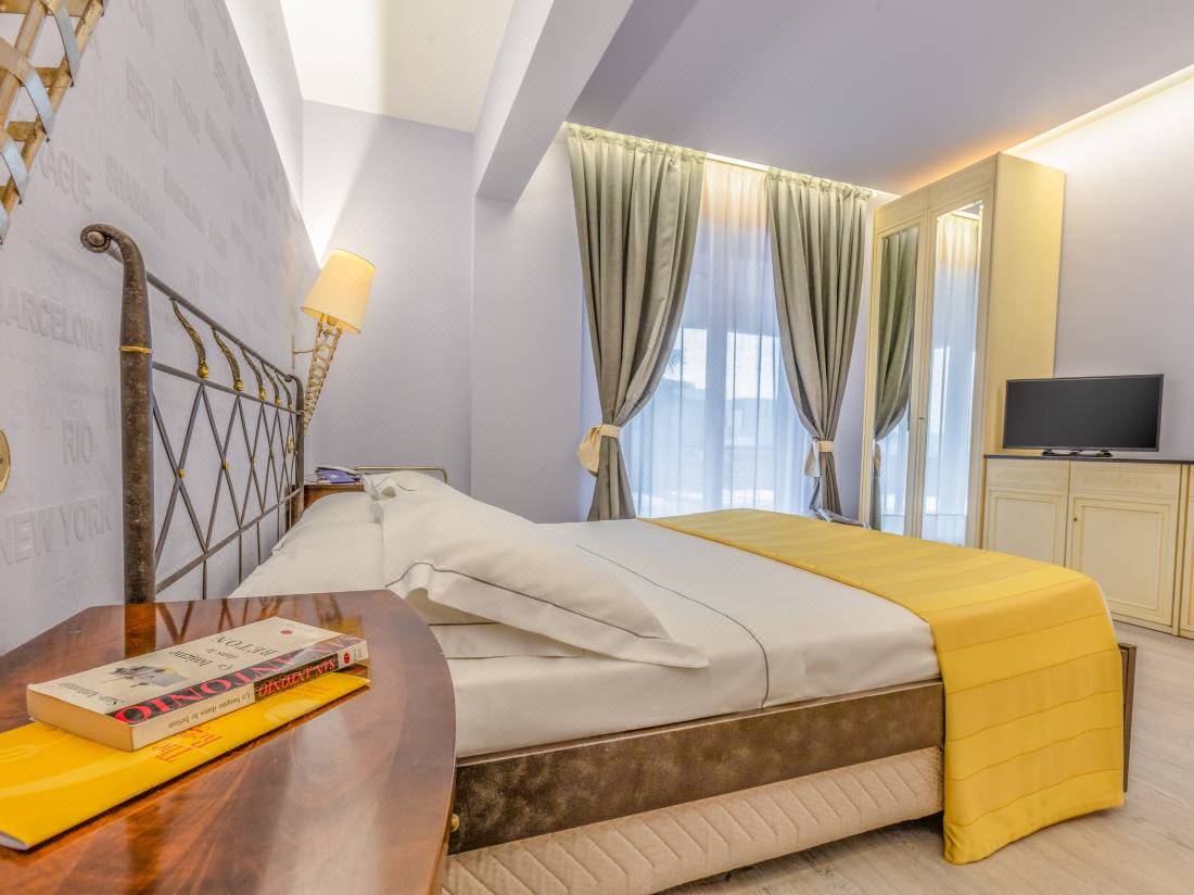 Hotel Cristallo-Reggio Emilia Updated 2022 Room Price-Reviews & Deals |  Trip.com