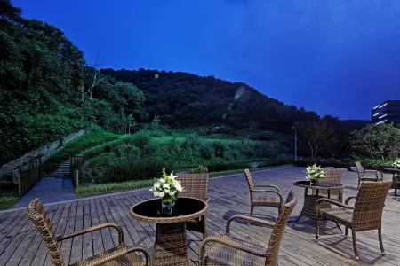 Hangzhou Phoenix Creative Hotel Отели рядом с достопримечательностью «Reservoir of Guangming Temple»