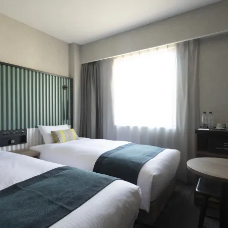 THE KNOT TOKYO Shinjuku Отели рядом с достопримечательностью «Железнодорожная станция Тотёмаэ»