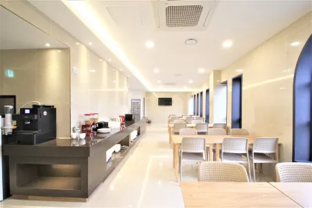 Hotel Prima Busan Отели рядом с достопримечательностью «Этнографический музей Пусанпхо»