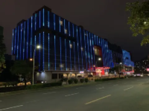 Huiquan Hotel Hotels near Sun Wen Memorial Park