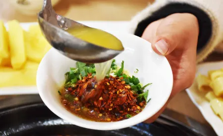 Hu Shan Yue International Hotel Отели рядом с достопримечательностью «Yunnan Vocational Institute of Energy Technology»