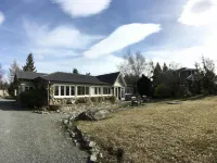 Tekapo1929 Lakefront Villa Hotels in Tekapo