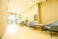 Home Inn Pebble Hotel (Xinjiang Jiangzhou Road)