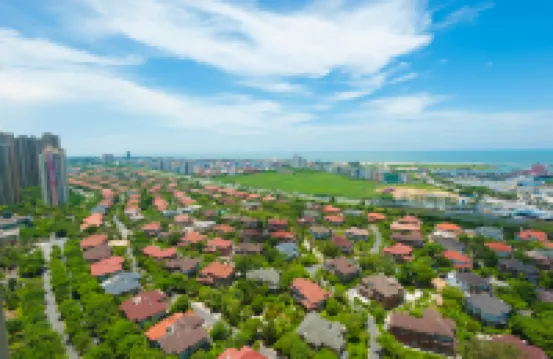 銀灘上島海景公寓（北海僑港風情街國際客運港店）