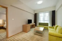 Holiday Inn Express Shanghai Gongkang Hotels near Zhonghai Terminal