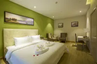 Xianhua Sandalwood Lakeside Hotel Hoteles en Pujiang