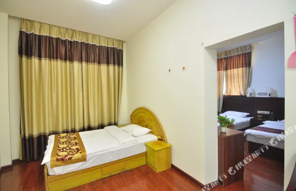 尋甸寶利金酒店