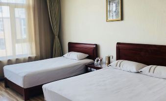 Qianying Hot Spring Plaza Hotel