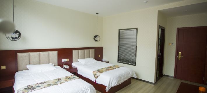 Chaohu Lake Anjuchao Zhijia Business Hotel Отели в г. Чаоху
