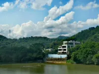 Longmen Xiangxi Riverside Mountain Lodge Hotel di Longmen County