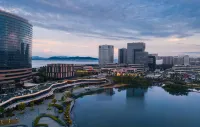 Hilton Zhoushan Hotels near Zhujiajian Strait Bridge