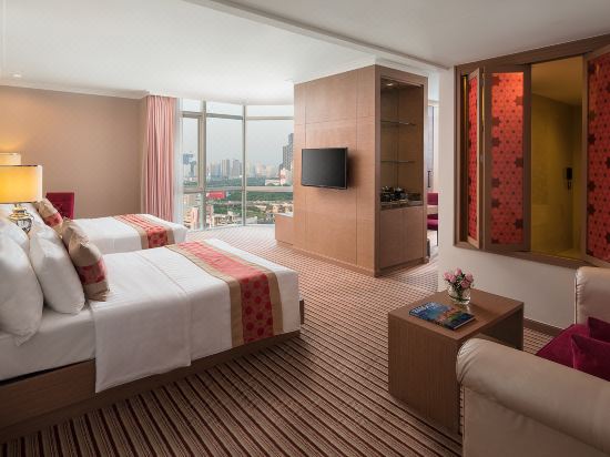 The Berkeley Hotel Pratunam Bangkok Sha Plus Bangkok Latest Price Reviews Of Global Hotels 22 Trip Com