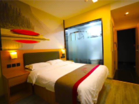 尚客优快捷酒店(大连星海公园店) - 标准大床房