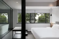 ChamBu AnTian  Hotel (Leshan Giant Buddha Food Street) Hotels near Jiuqu Plank Road