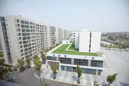 Global Village Hotel Отели рядом с достопримечательностью «Gaochun Old Street»