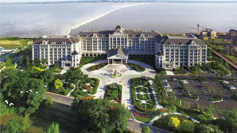 Grand Palace Resort in Haining