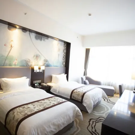 Yi Jia Hotel Отели рядом с достопримечательностью «Жухайский конный корт»