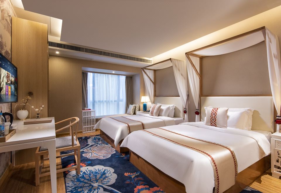 홈 플러스 호텔 로비 이미지