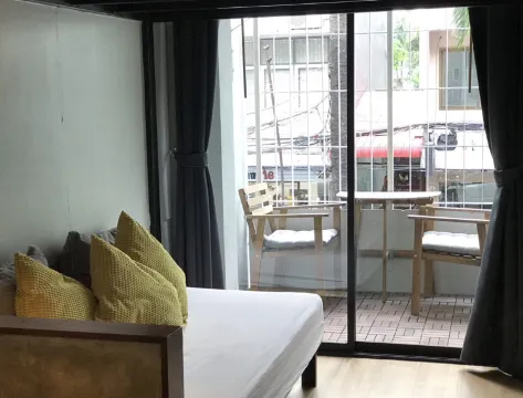 ห้องเตียงคู่สองชั้นพร้อมห้องน้ำส่วนตัว