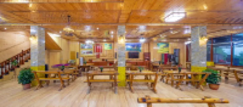 Longji Terrace Shengjing Mountain Villa (Zhuangjie Parking Lot Qianjie Tianti Shop)