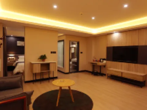 Shankee Hotel (Suning Sushui Road) فنادق في سونينغ