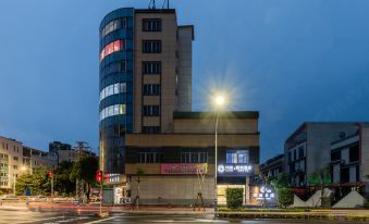 Flower Building·Xiamen Ruifeng Hotel (Tong'an Baolong Plaza, Fangte Branch)