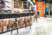 Mehood Theater Hotel - بار