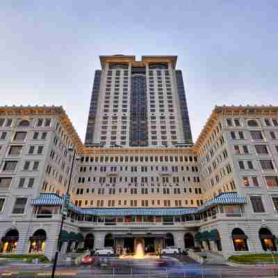 The Peninsula Hong Kong Hotel Exterior