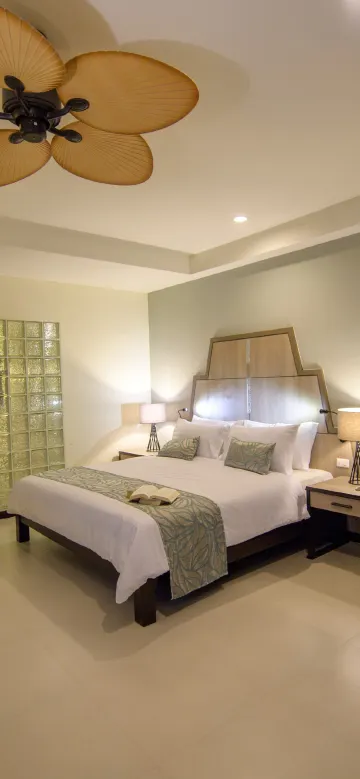 ห้องดีลักซ์พร้อมทางเข้าสระว่ายน้ำและจากุซซี่