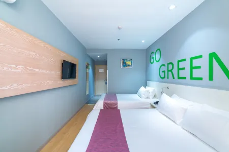 Home Inn Huayi Hotel (Foshan Daliang Huagai Road Pedestrian Street Qinghuiyuan Branch)