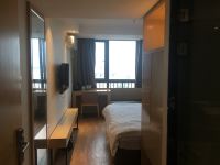 速8酒店(武汉盘龙城人和天地店) - 标准大床房
