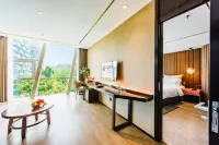 Kunlun Heyue Resort Hotel (Qingdao Olympic Sailing Center, May Fourth Square) - 4 Yıldız