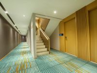 宿适轻奢酒店(汉中路地铁站店) - 公共区域