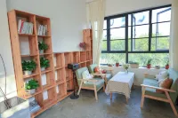 Xingyi Yiyi Youth Hostel - Hostels