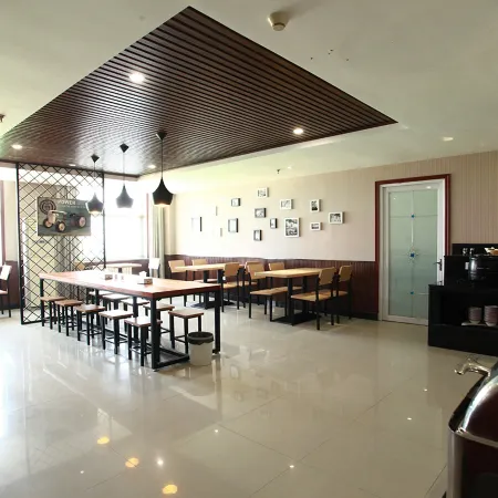 Dige Yijia Hotel
