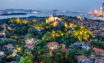 Linghai Hotel (Sunlight Rock Gangzaihou Beach Branch)