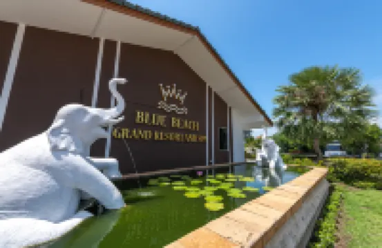 Blue Beach Grand Resort and Spa Hotel berhampiran Phuket Chalong Muay Thai Gym
