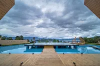 Lakeview Hotel