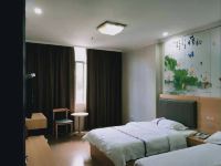 速8酒店(苍南求知东路店) - 标准双床房