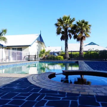 Torquay Tropicana Motel
