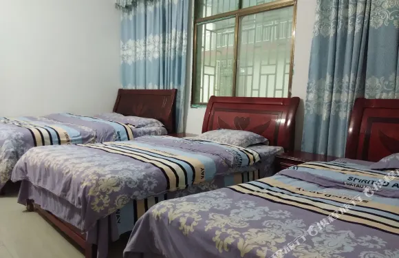 郴州雲戀山居民宿