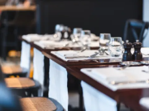 โรงแรมรอยัล โรงแรมในเจนีวา