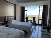 Gold Coast Hotel - balcony